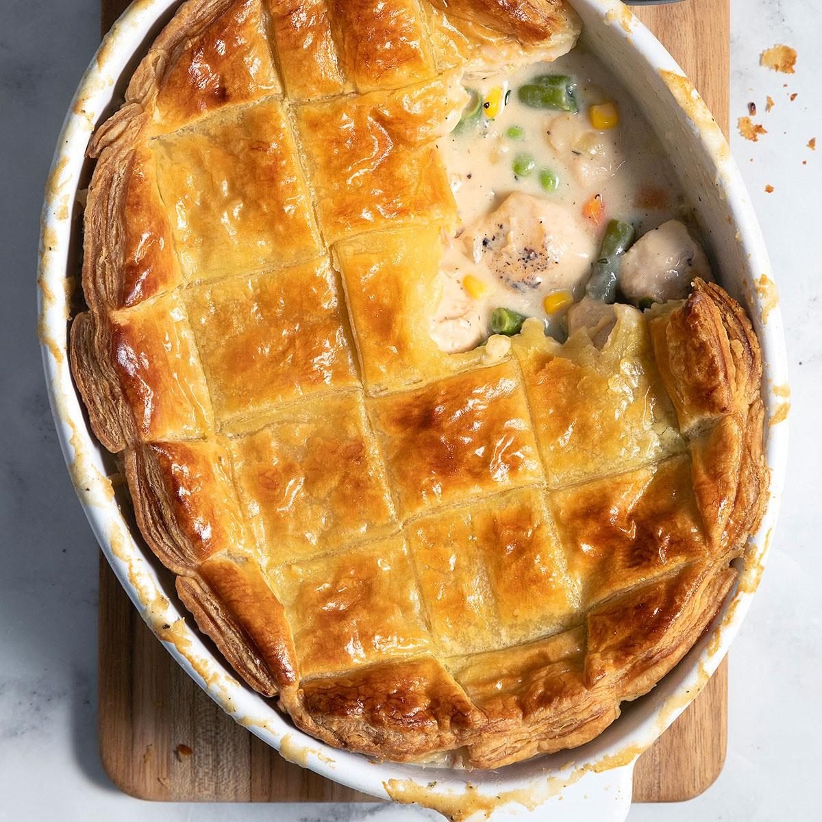 Easy Puff Pastry Chicken Pot Pie: Weeknight Comfort & Flaky Crust